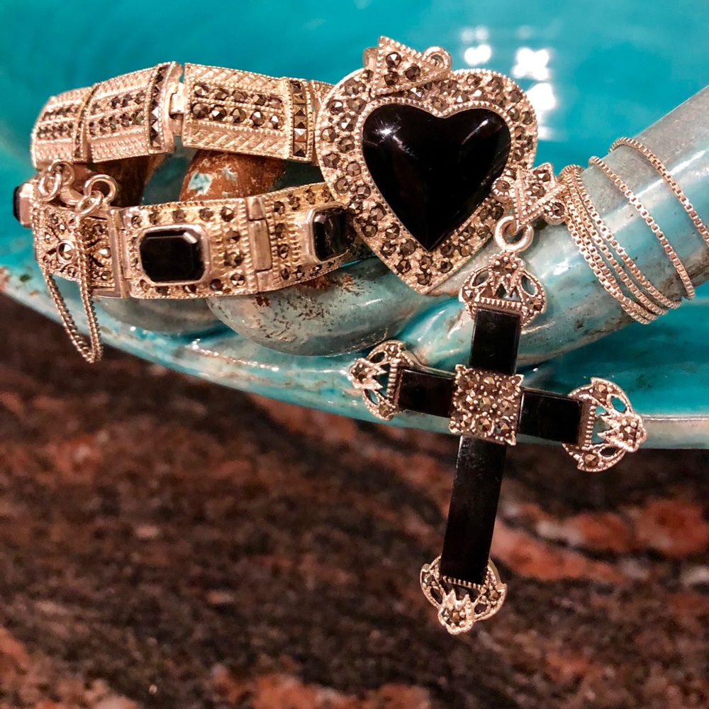 Silver-Tone Black Onyx Heart & Cross Pendant Necklace and Bracelet Set